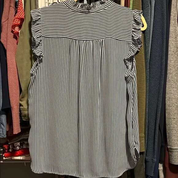 LOFT Blue and White Flutter Sleeve Blouse - Picture 3 of 4